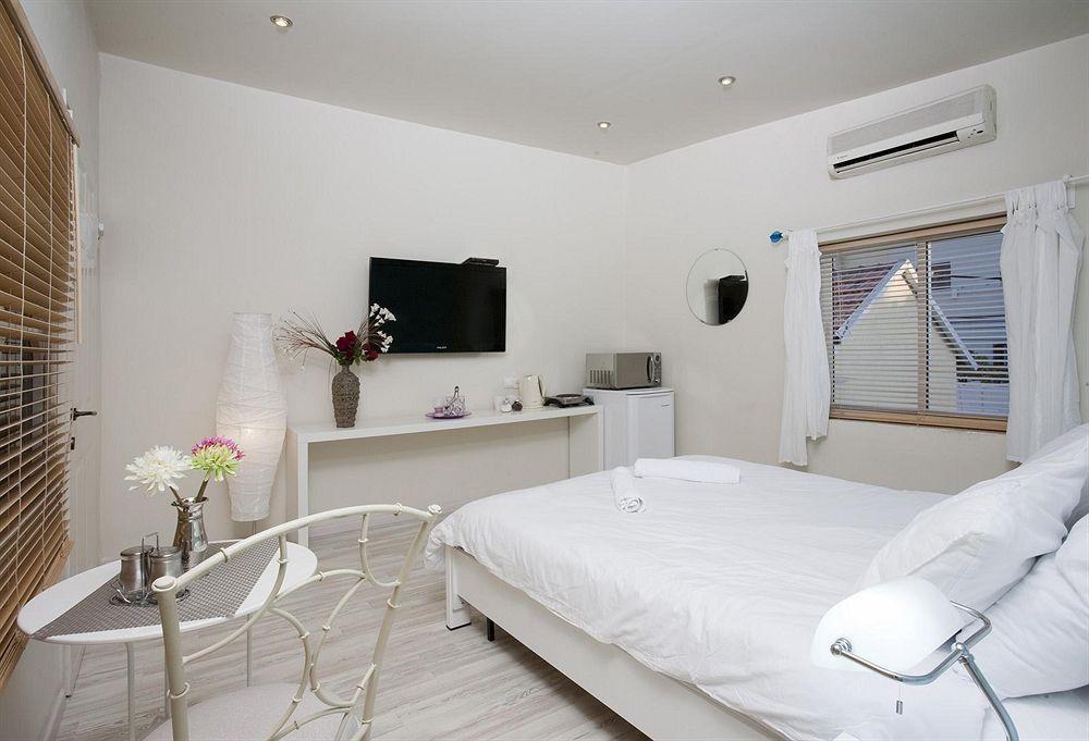 Levy - Neve Tzedek Aparthotel เทลอาวีฟ ภายนอก รูปภาพ